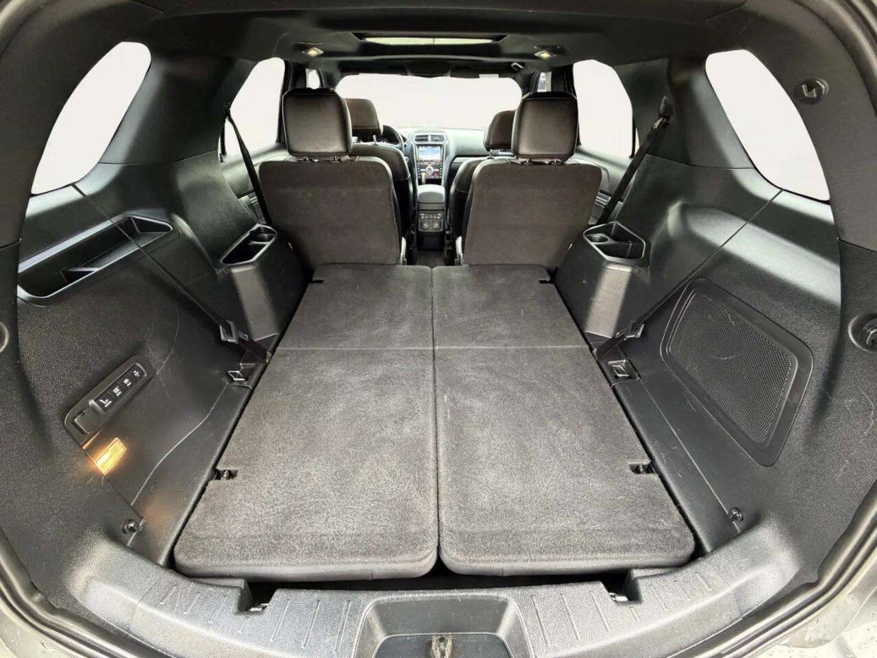 Used 2017 Ford Explorer Sport w/ Equipment Group 401A AWD/4WD image 13