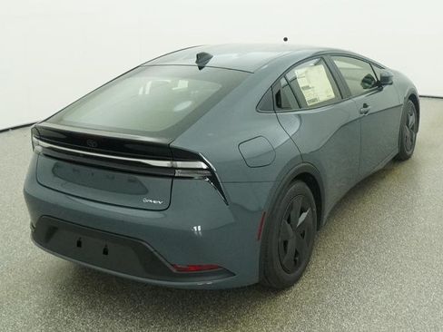 New 2026 Toyota Prius Plug-In Hybrid FWD image 22