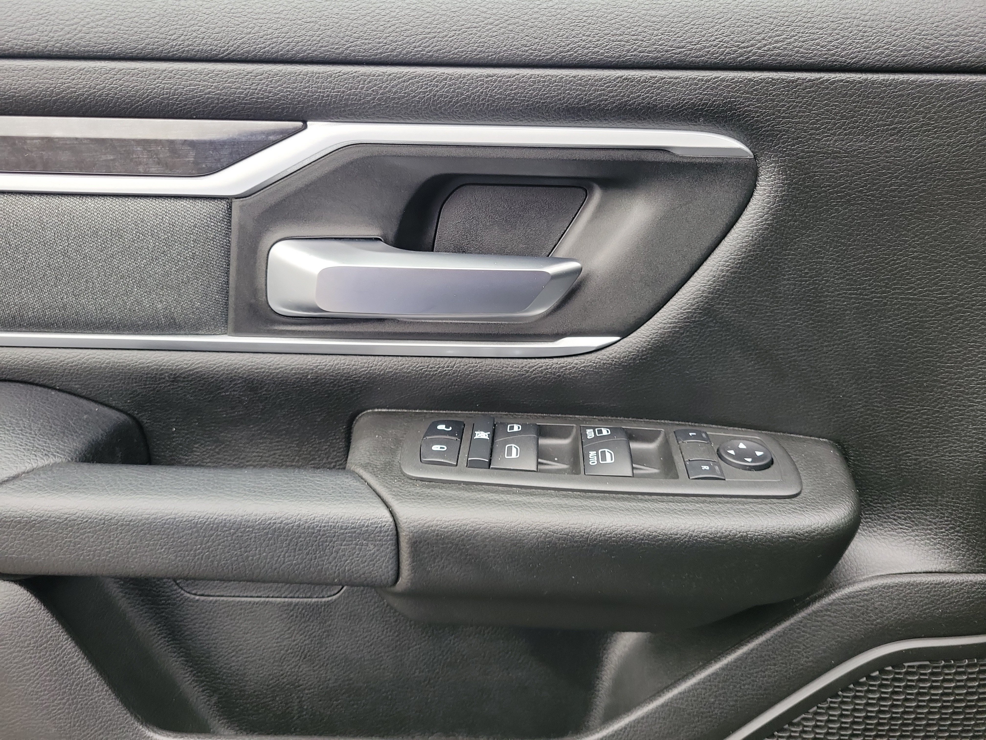 Used 2022 RAM 1500 Big Horn AWD/4WD image 17