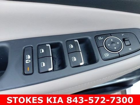 Used 2022 Hyundai Santa Fe SEL w/ Convenience + Premium Package FWD image 20