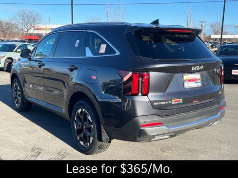 New 2026 Kia Sorento S image 3