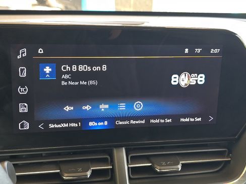 Used 2025 Chevrolet Trax LT FWD image 18