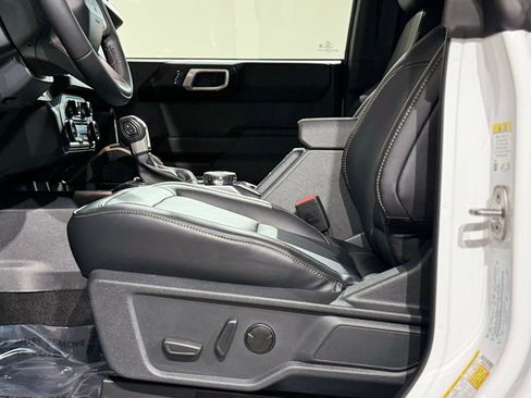 New 2026 Ford Bronco Badlands AWD/4WD image 36