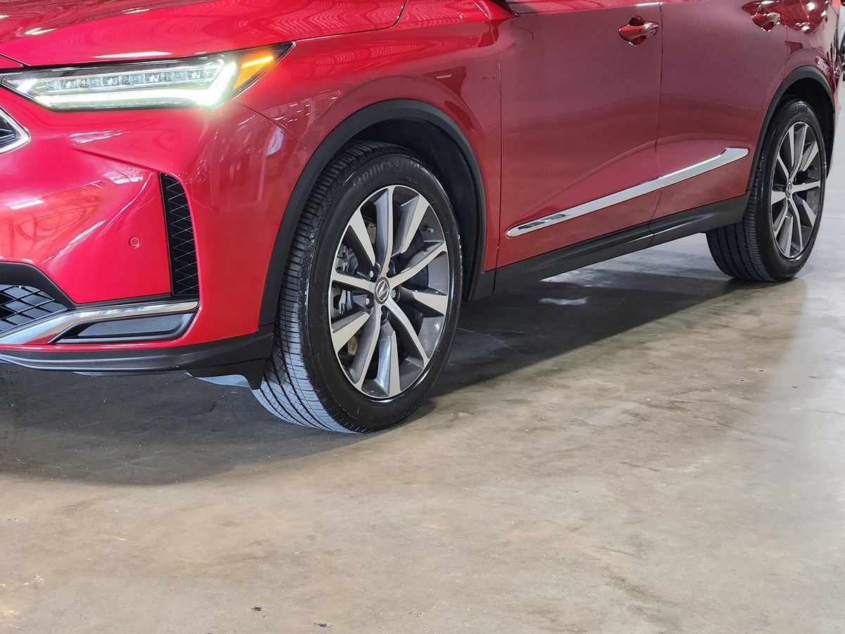 Used 2025 Acura MDX w/ Technology Package FWD image 11