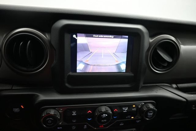 Used 2022 Jeep Gladiator Sport AWD/4WD image 7