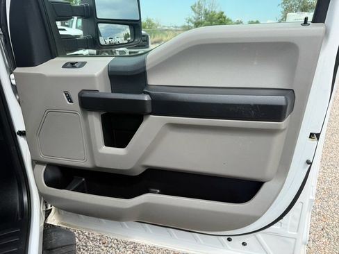 Used 2017 Ford F250 XL w/ Power Equipment Group AWD/4WD image 13