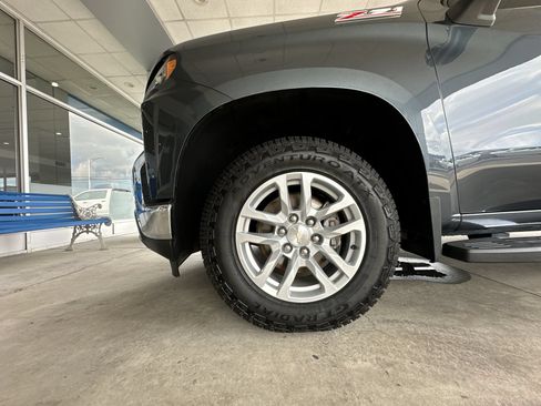 Used 2019 Chevrolet Silverado 1500 LTZ w/ LTZ Convenience Package AWD/4WD image 30