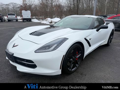 Used 2016 Chevrolet Corvette Stingray Coupe w/ 2LT Preferred Equipment Group image 5