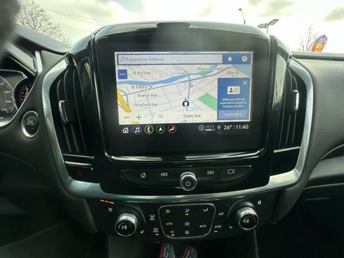 Used 2023 Chevrolet Traverse Premier image 12