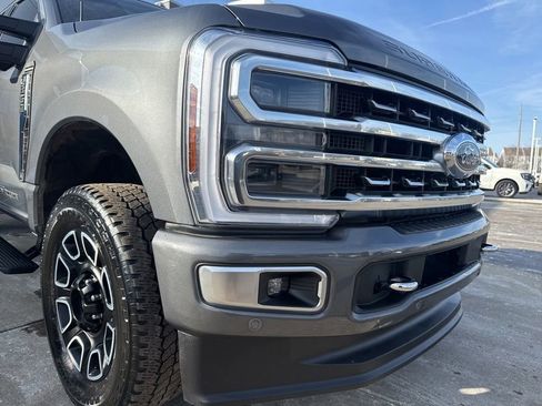 Used 2024 Ford F350 Platinum image 9