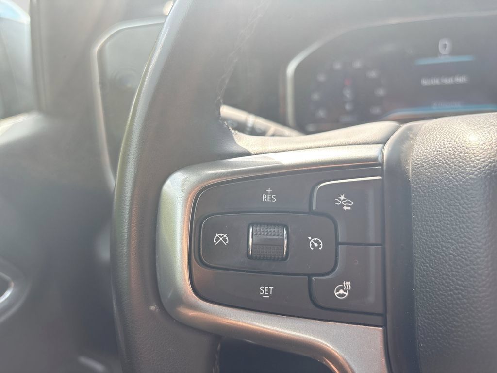 Used 2023 Chevrolet Silverado 1500 LT AWD/4WD image 22