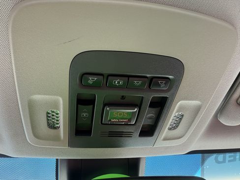 Certified 2018 Toyota Camry XSE FWD image 24