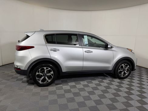 Used 2022 Kia Sportage LX FWD image 7