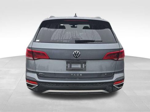 Certified 2023 Volkswagen Taos SEL image 6