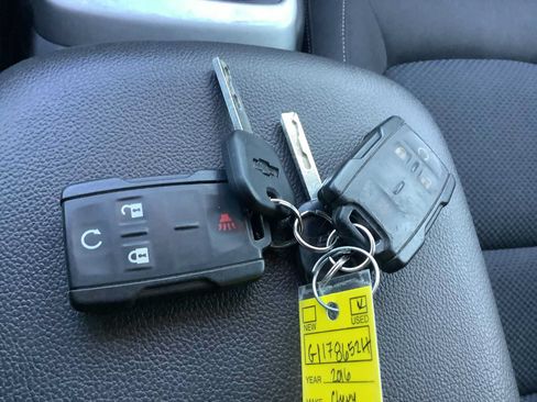 Used 2016 Chevrolet Colorado LT w/ LT Convenience Package AWD/4WD image 19