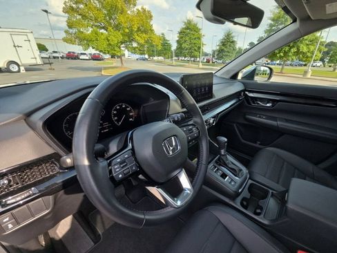 Used 2025 Honda CR-V EX-L image 24
