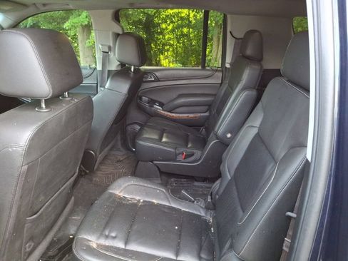 Used 2017 Chevrolet Suburban Premier AWD/4WD image 8