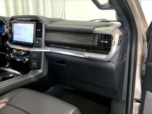 Used 2025 Ford F150 Lariat w/ Equipment Group 501A Mid AWD/4WD image 16