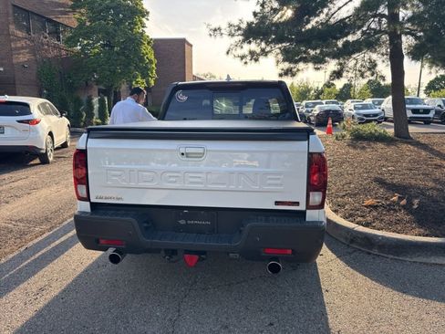 Certified 2024 Honda Ridgeline TrailSport image 12