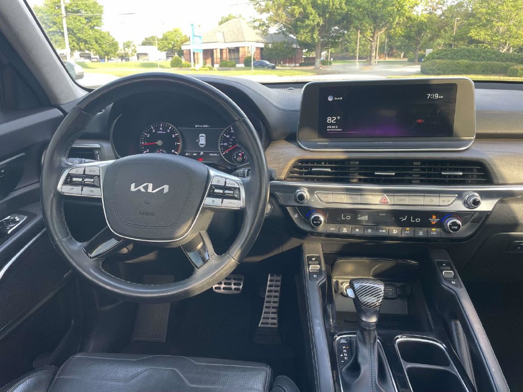 Used 2022 Kia Telluride SX w/ SX Prestige Package AWD/4WD image 15