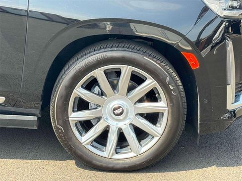 Certified 2024 Cadillac Escalade ESV Premium Luxury Platinum image 8