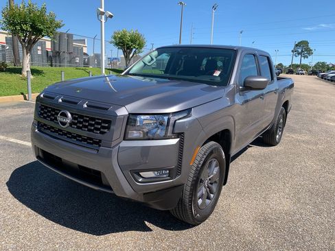 Used 2025 Nissan Frontier SV w/ SV Convenience Package RWD image 4