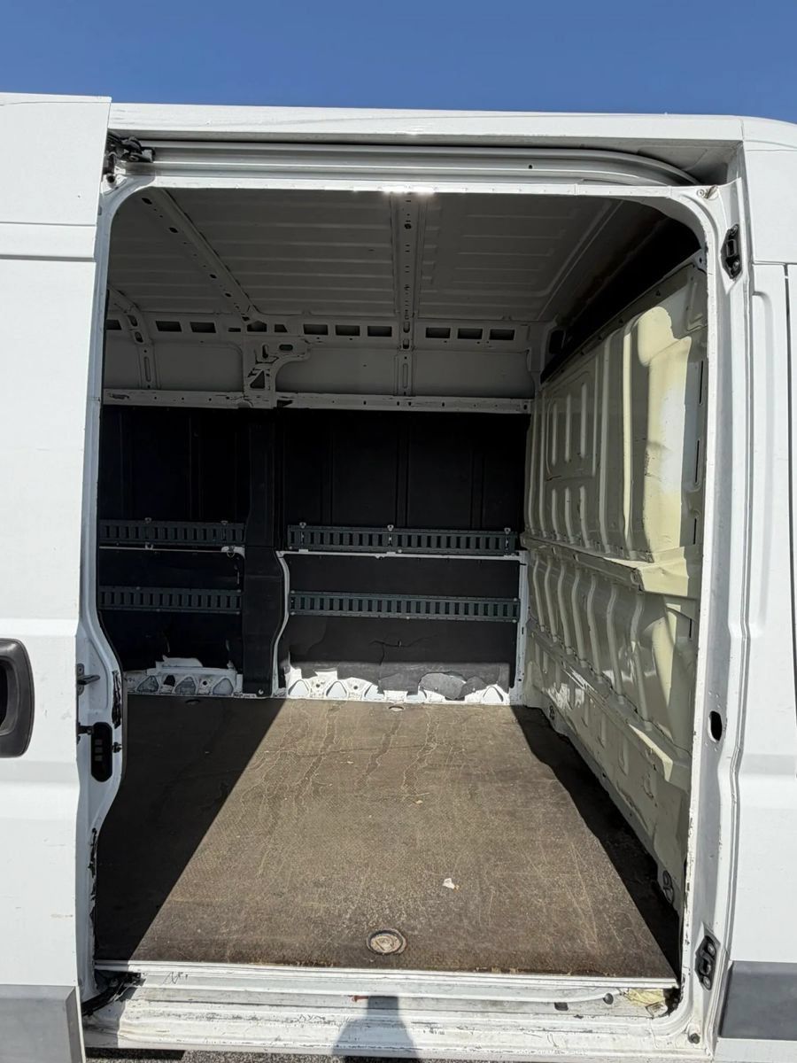 Used 2018 RAM ProMaster 2500 w/ Interior Convenience Group FWD image 12