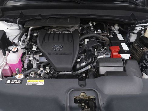 Used 2024 Toyota Grand Highlander XLE image 35