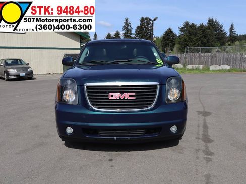 Used 2007 GMC Yukon XL SLT w/ SLT Preferred Equipment Group AWD/4WD image 12