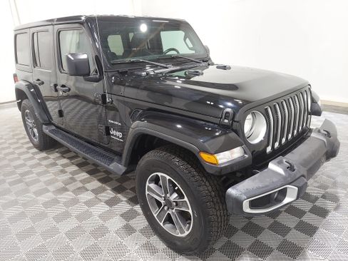 Used 2023 Jeep Wrangler Unlimited Sahara w/ Cold Weather Group AWD/4WD image 4