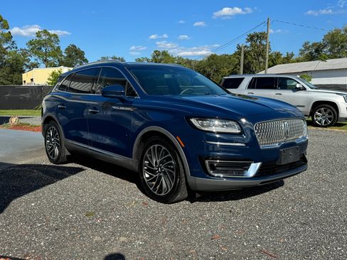 Used 2019 Lincoln Nautilus Reserve w/ Driver Assistance Package image 3