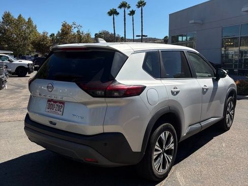Used 2023 Nissan Rogue SV AWD/4WD image 15