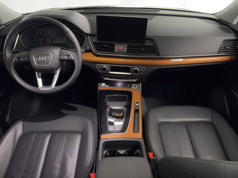 Used 2022 Audi Q5 2.0T Premium w/ Convenience Package AWD/4WD image 19
