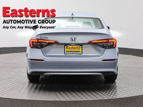 Used 2022 Honda Civic EX image 6