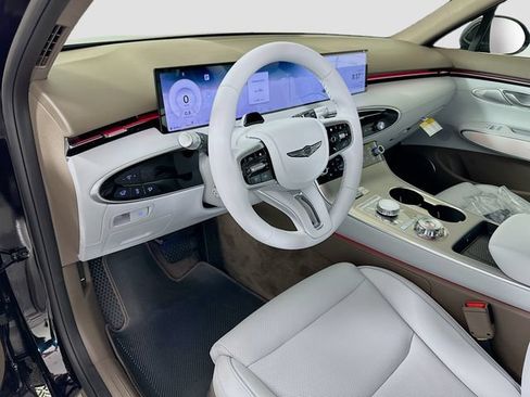Certified 2026 Genesis GV70 2.5T Advanced AWD/4WD image 9