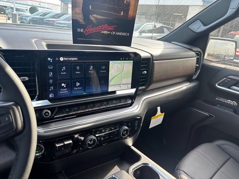 New 2026 Chevrolet Silverado 1500 High Country AWD/4WD image 20