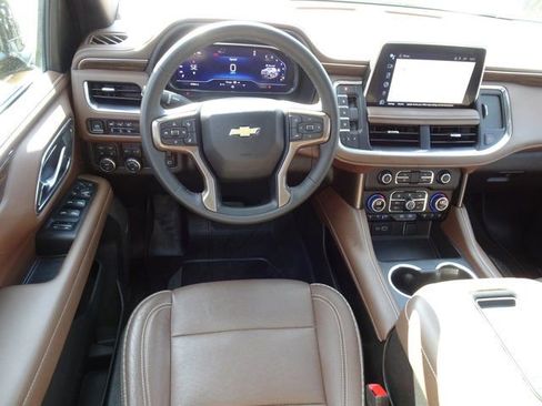 Used 2023 Chevrolet Tahoe High Country image 17