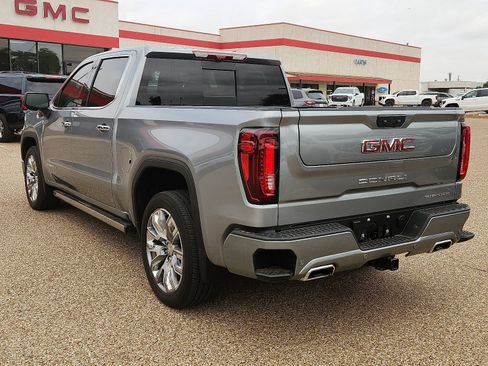 Used 2025 GMC Sierra 1500 Denali AWD/4WD image 3