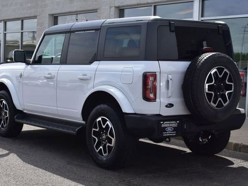 Used 2025 Ford Bronco Outer Banks AWD/4WD image 9