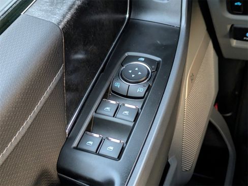 Used 2024 Ford F150 Lightning Flash image 26