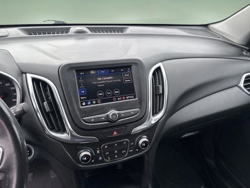 Used 2021 Chevrolet Equinox LT image 16