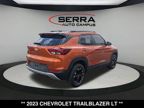 Used 2023 Chevrolet TrailBlazer LT w/ Convenience Package AWD/4WD image 11