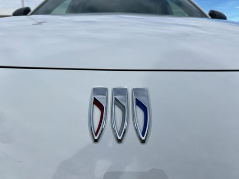 New 2026 Buick Envista Sport Touring image 25