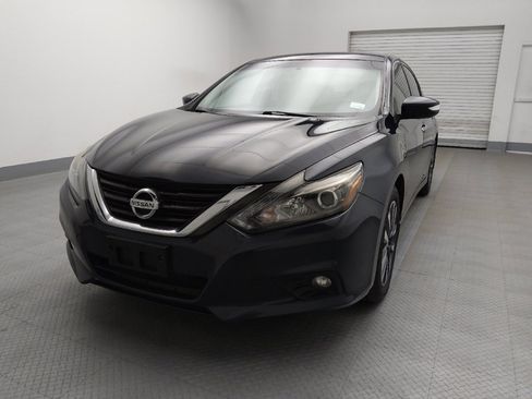 Used 2017 Nissan Altima 2.5 SL w/ 2.5 Technology Package image 15