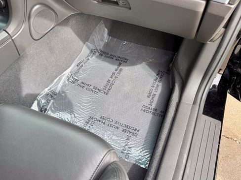 Used 2002 Ford Thunderbird image 17