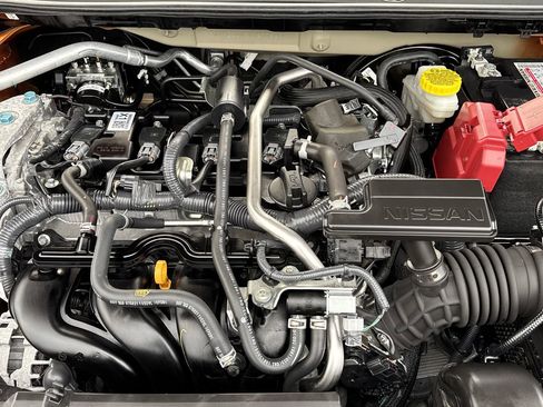 Used 2022 Nissan Sentra SR w/ SR Premium Package image 11