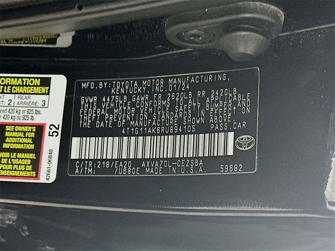 Used 2024 Toyota Camry SE image 33