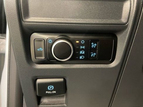 Used 2024 Ford F150 XL image 23
