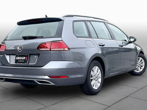 Used 2019 Volkswagen Golf S FWD image 11