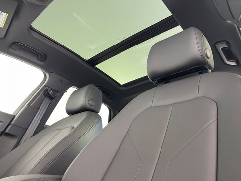 New 2025 Audi Q3 2.0T Premium image 21